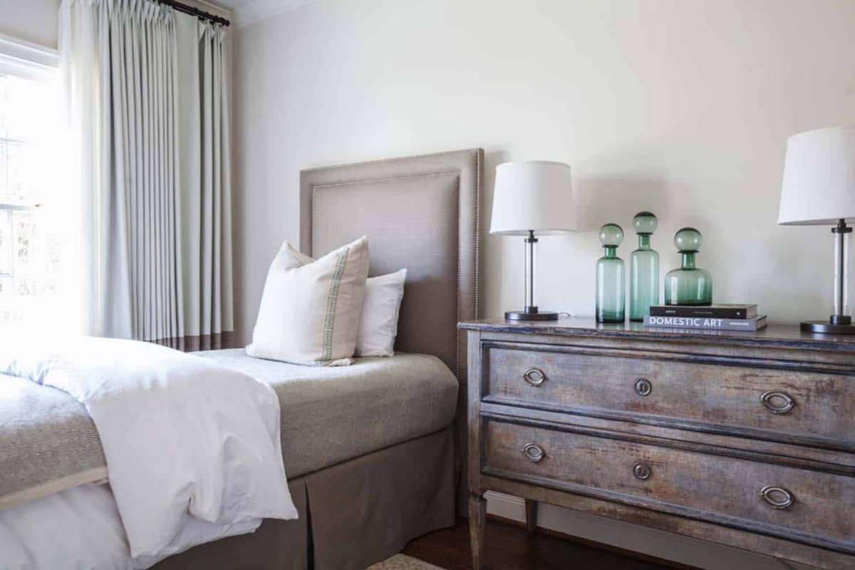 Серый с бежевым в интерьере