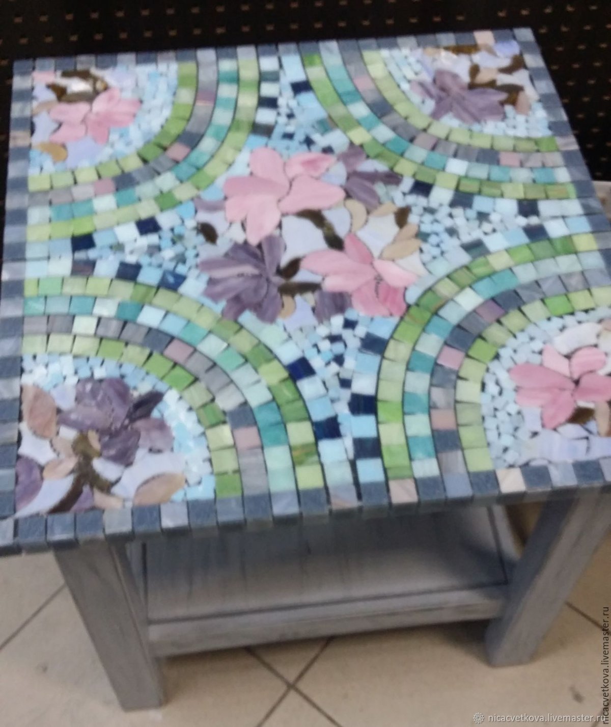 Декор столешницы мозаикой