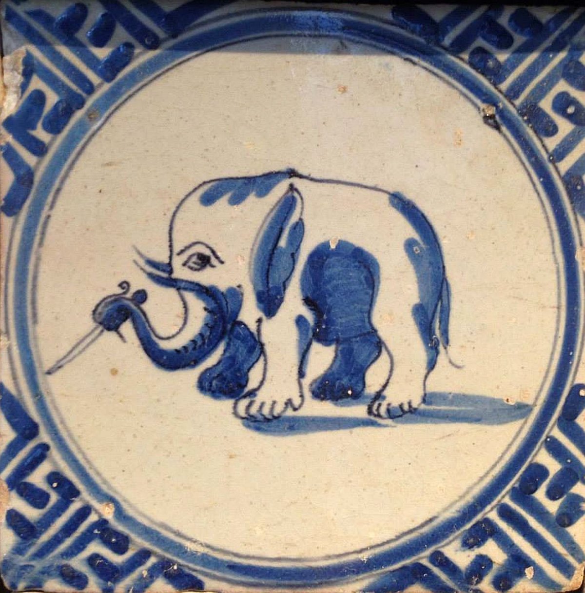 Слон для плитки