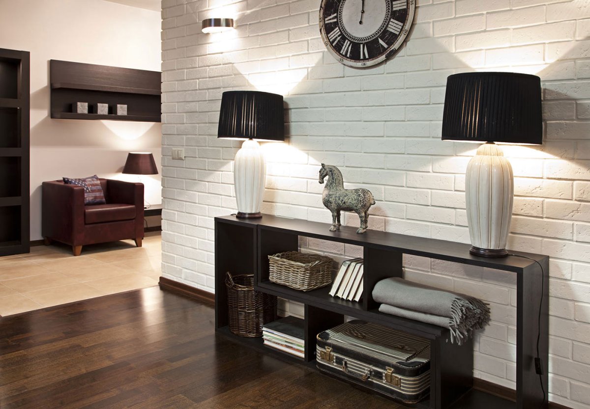 Декоративный кирпич на кухне