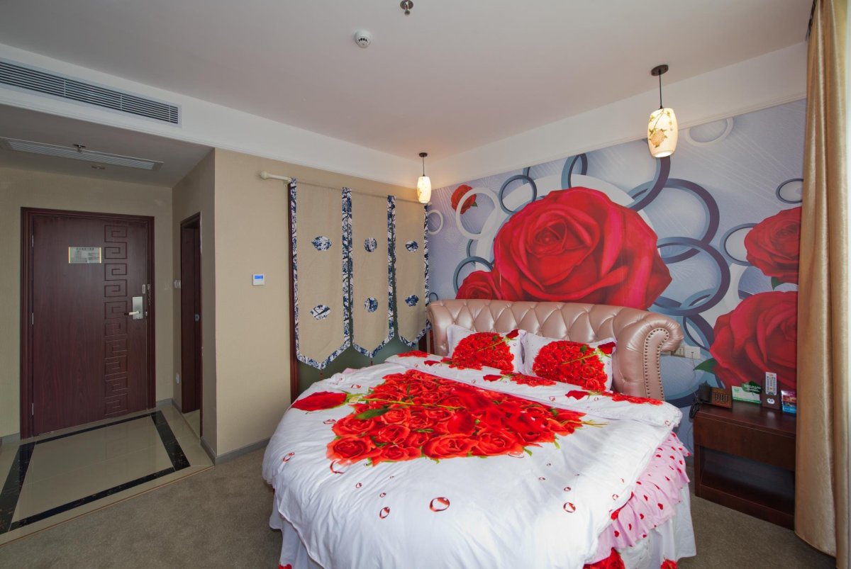 Спальня для молодожёнов