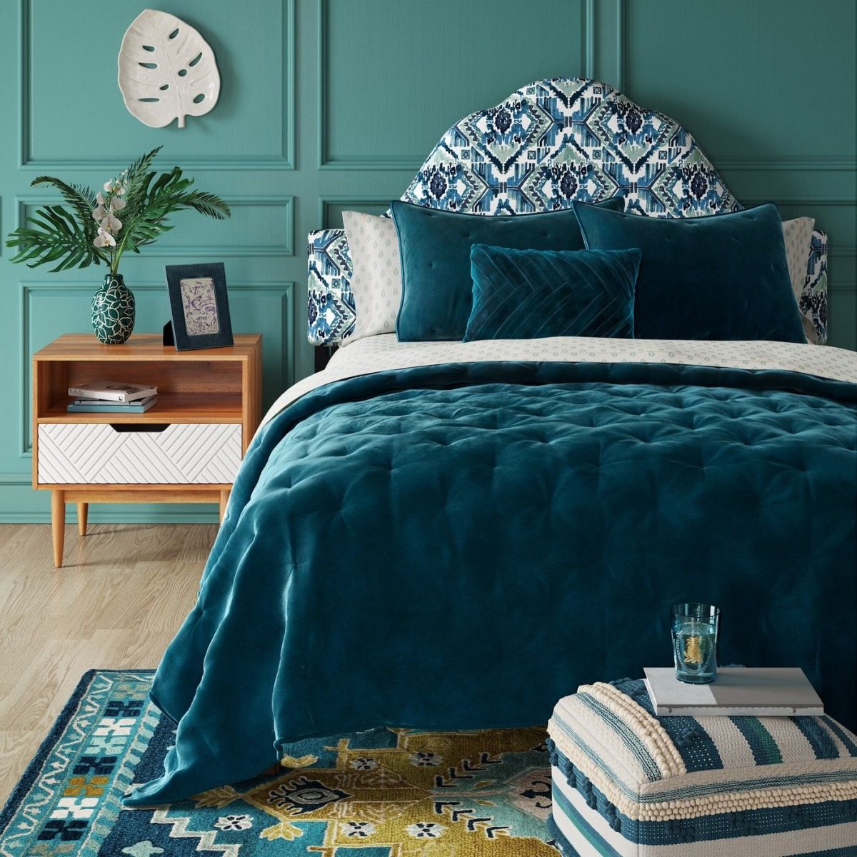 Спальня в цвете морской волны