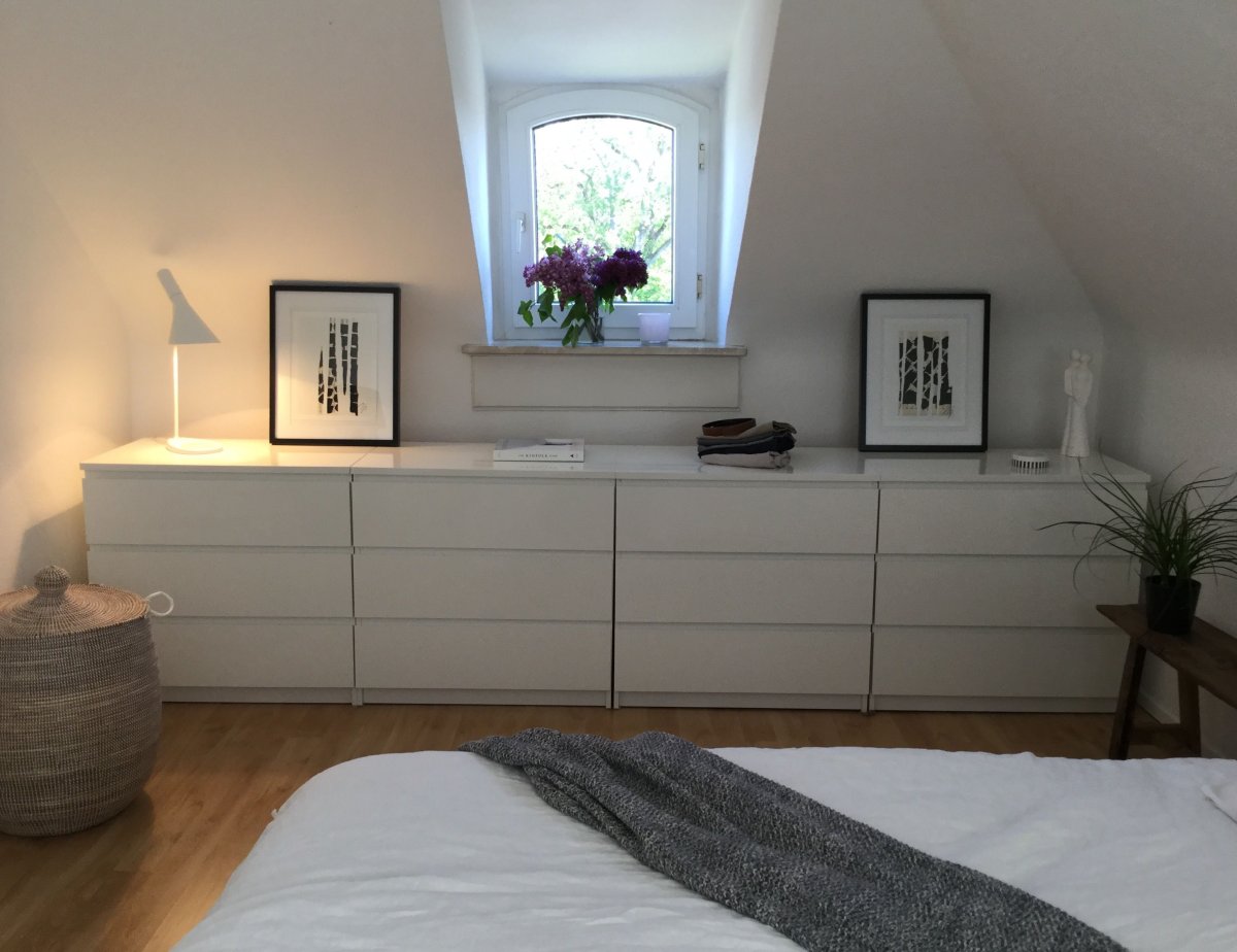 Икеа комод МАЛЬМ В гостиной