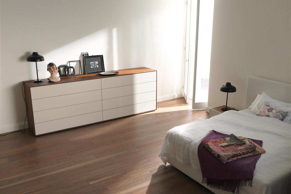 Длинный комод в спальню