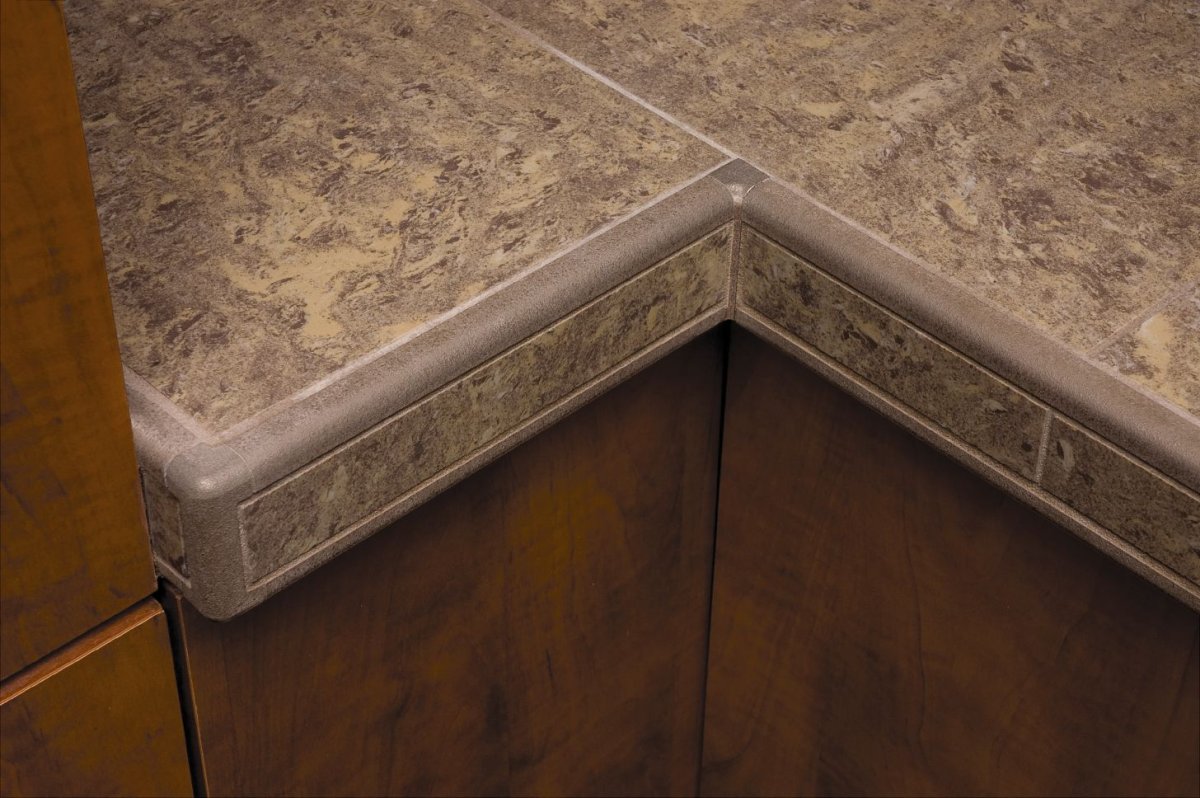 Керамический уголок для плитки