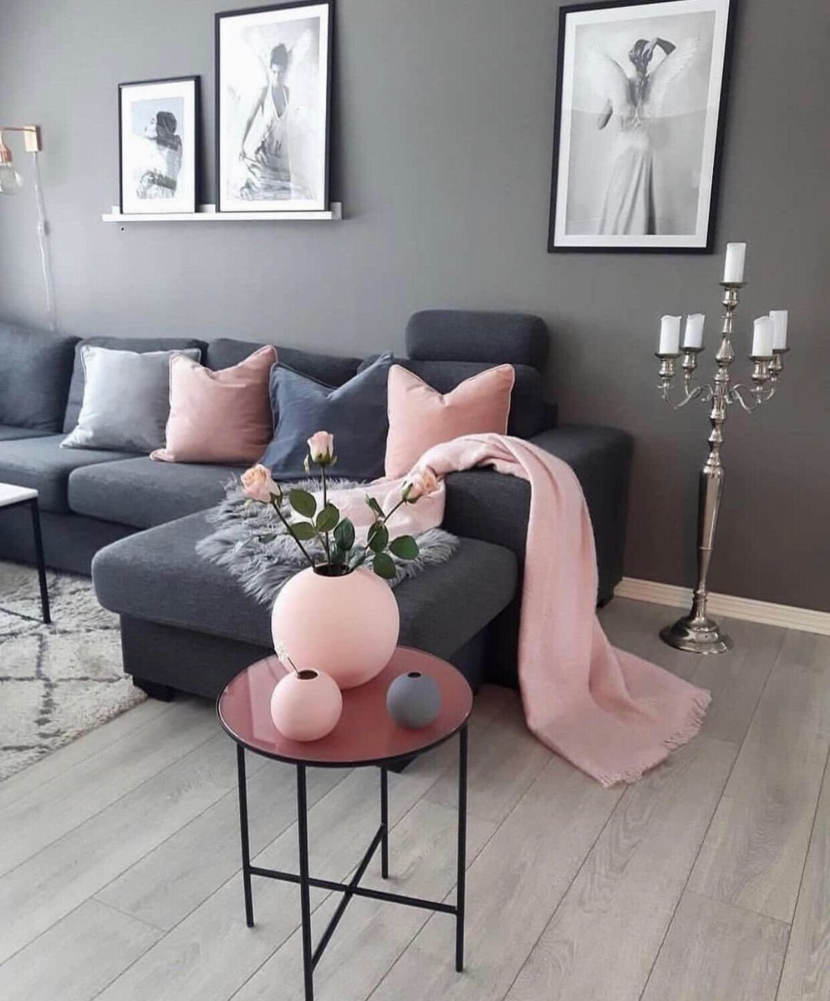 Пудровые шторы в спальню