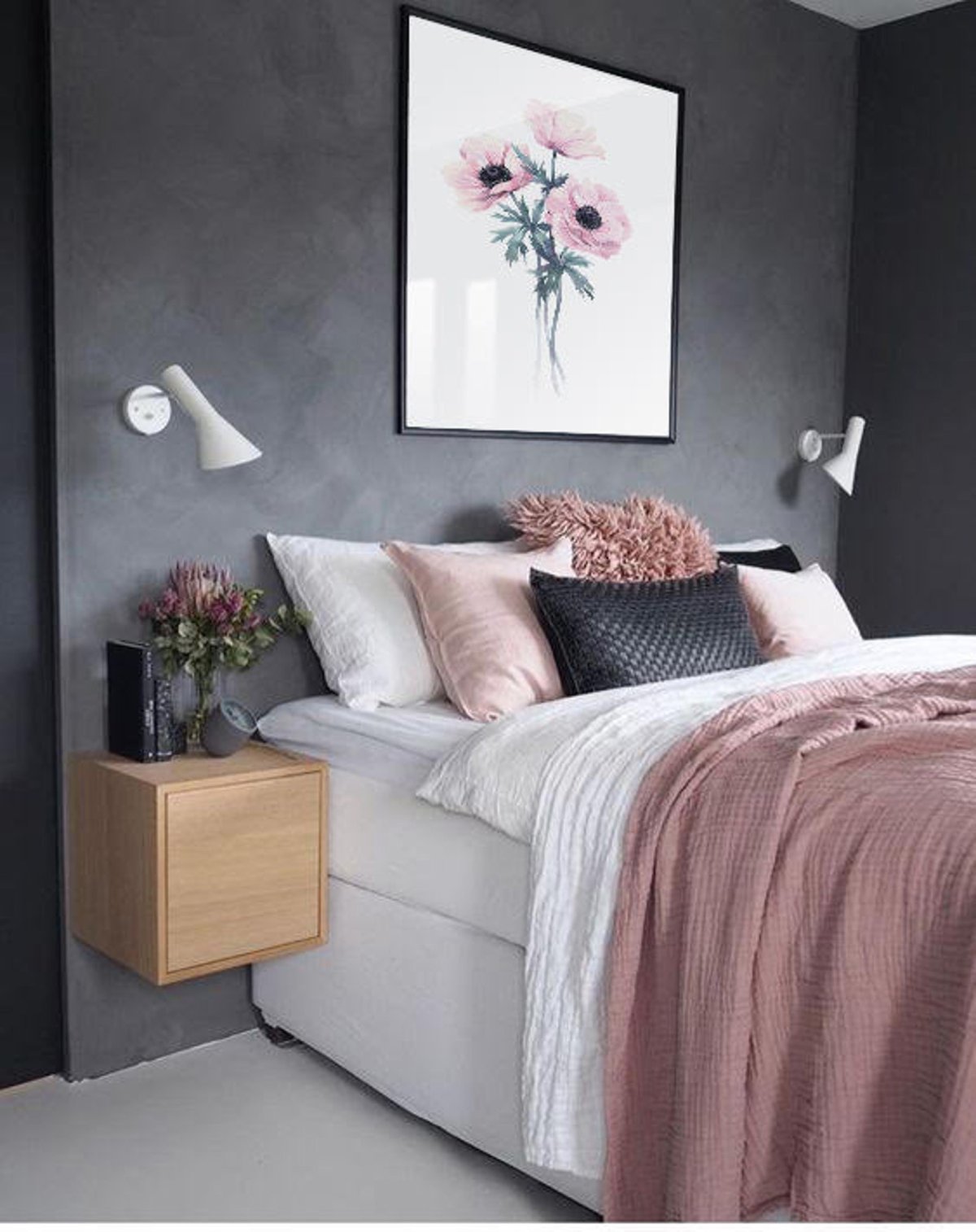 Цвет пыльная роза в интерьере спальни