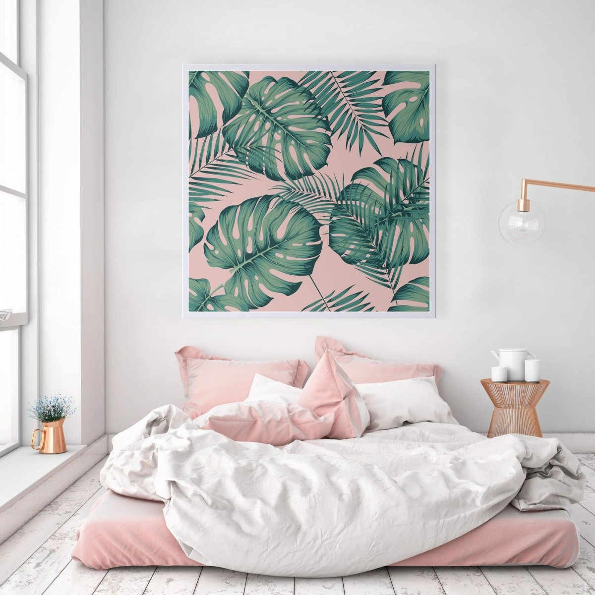 Монстера в интерьере спальни