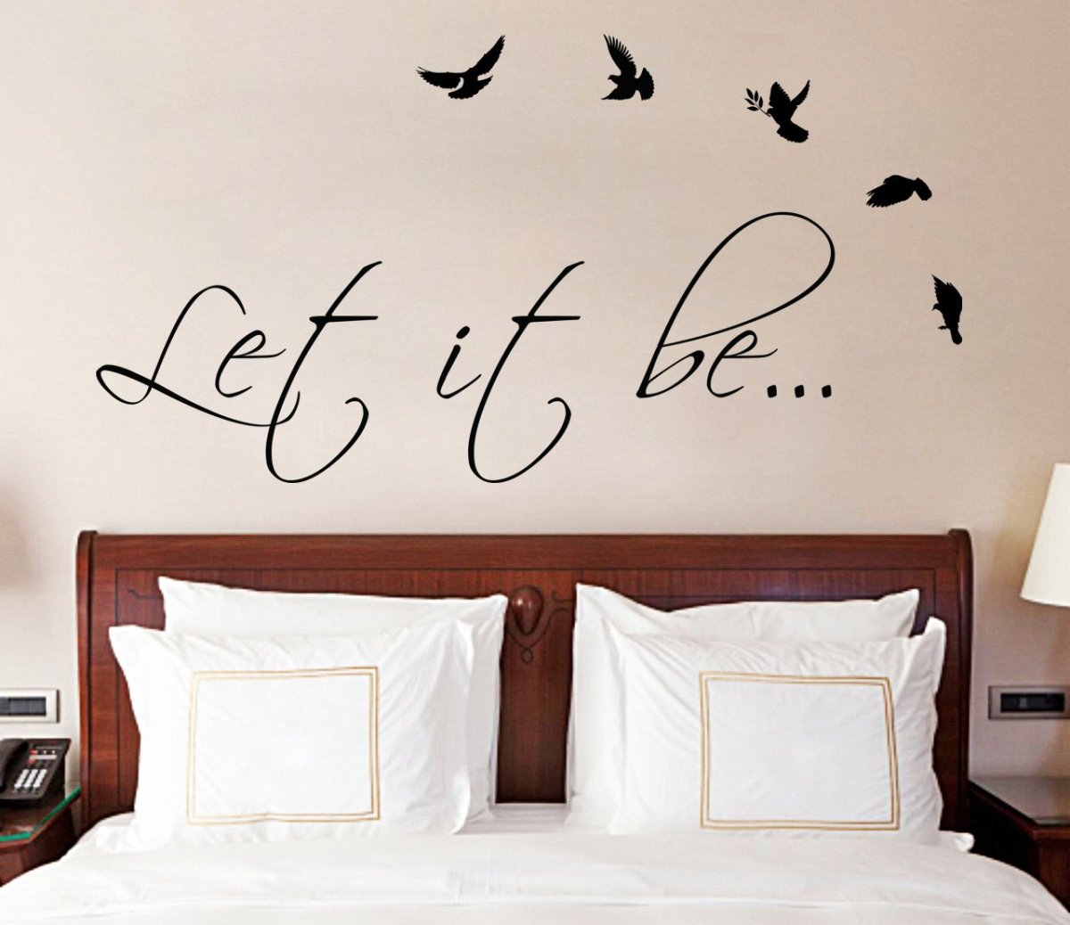 Украшение изголовья кровати