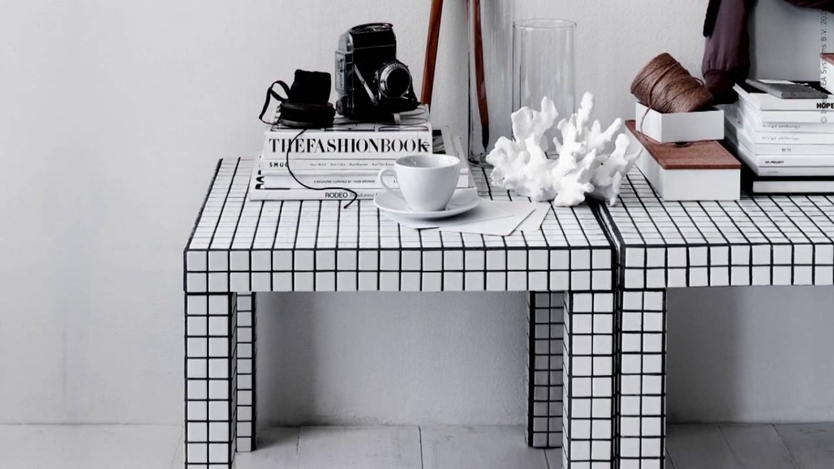 Журнальный столик с керамической плиткой