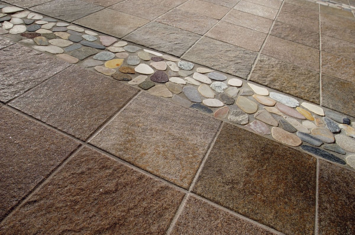 Керамогранит для автомобильной площадки