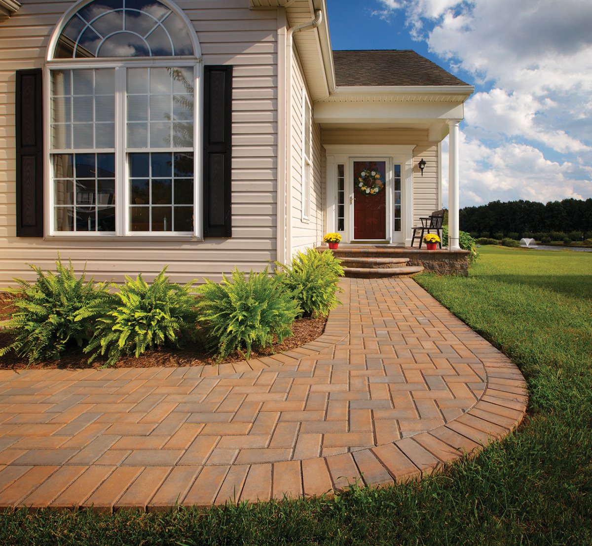 Бетонные дорожки на участке