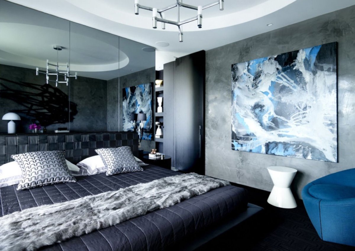 Интерьер комнаты в черно-голубых тонах