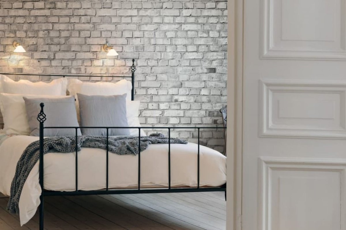 Серая спальня лофт