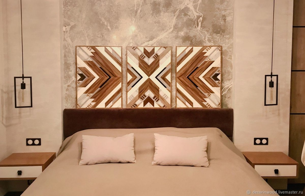 Стена из деревянных брусков