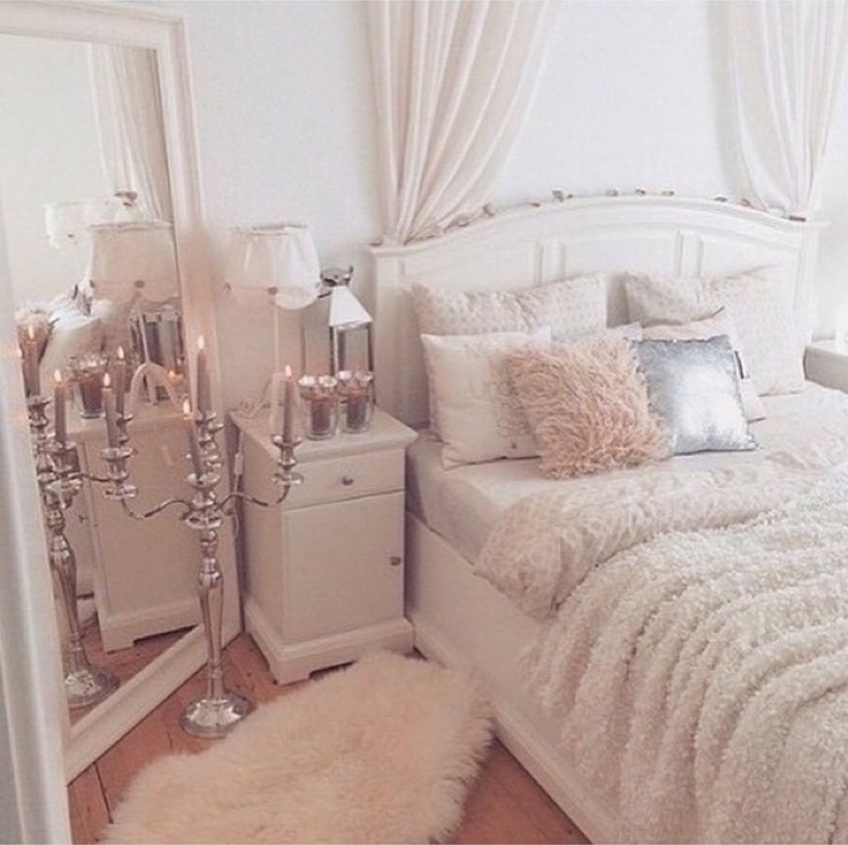 Женская спальня