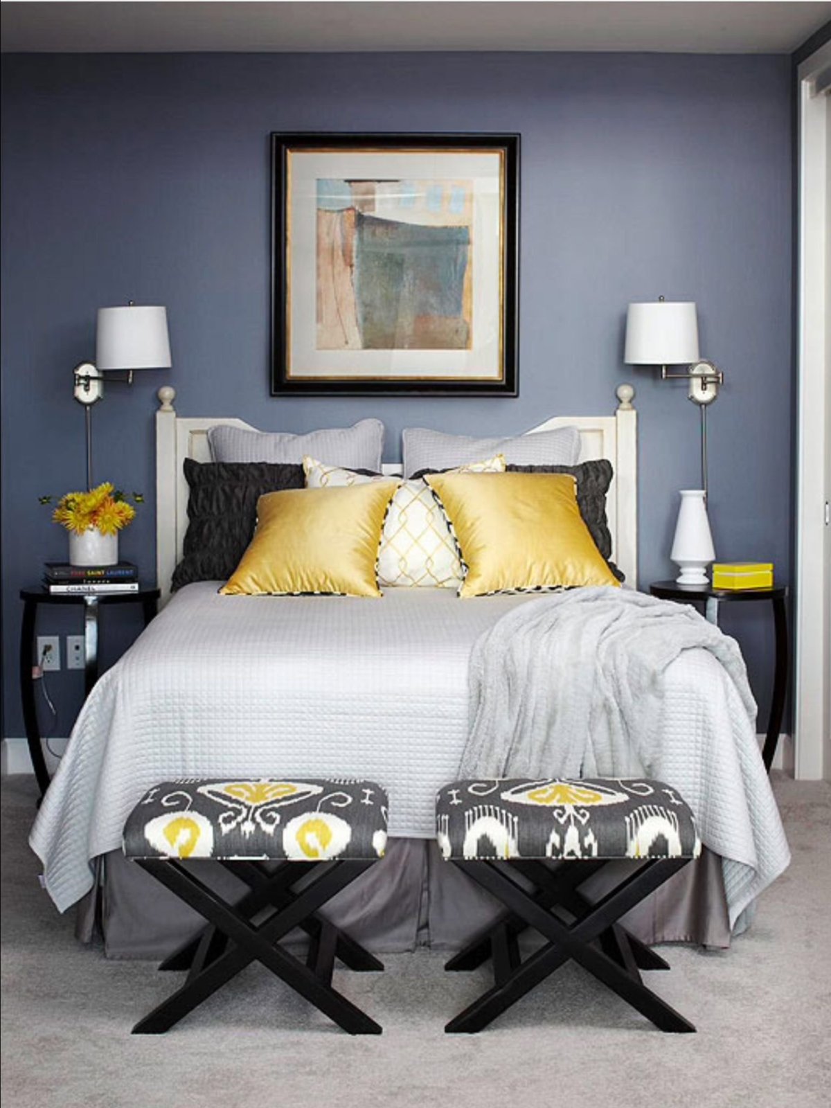 Желто серая спальня