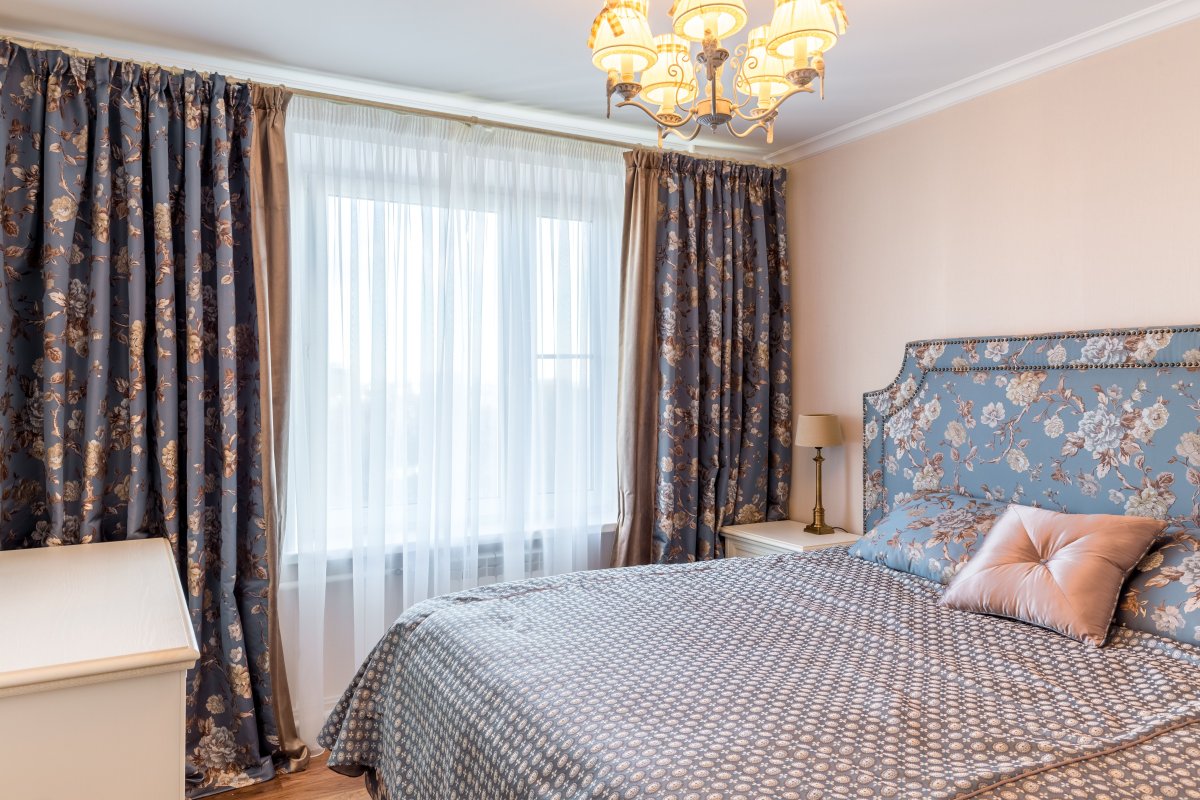 Шторы в гостиную на 2 окна