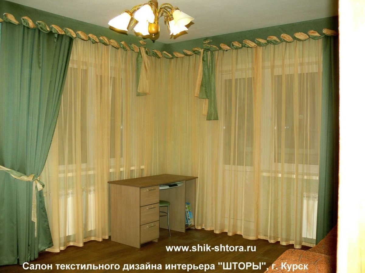 Шторы на угловое окно