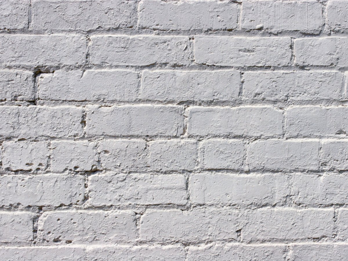 Белая кирпичная стена
