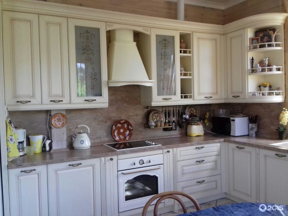 Лорена Эрника