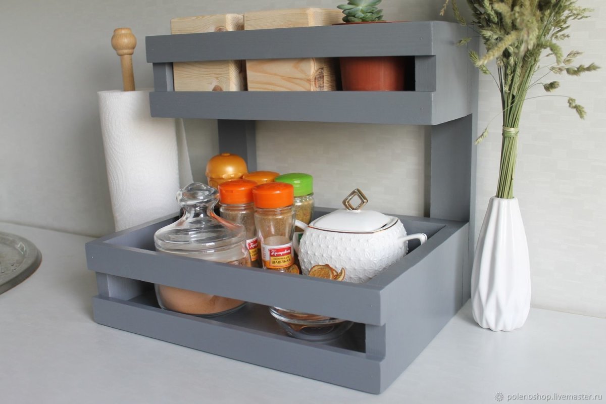 Открытые полочки на кухне