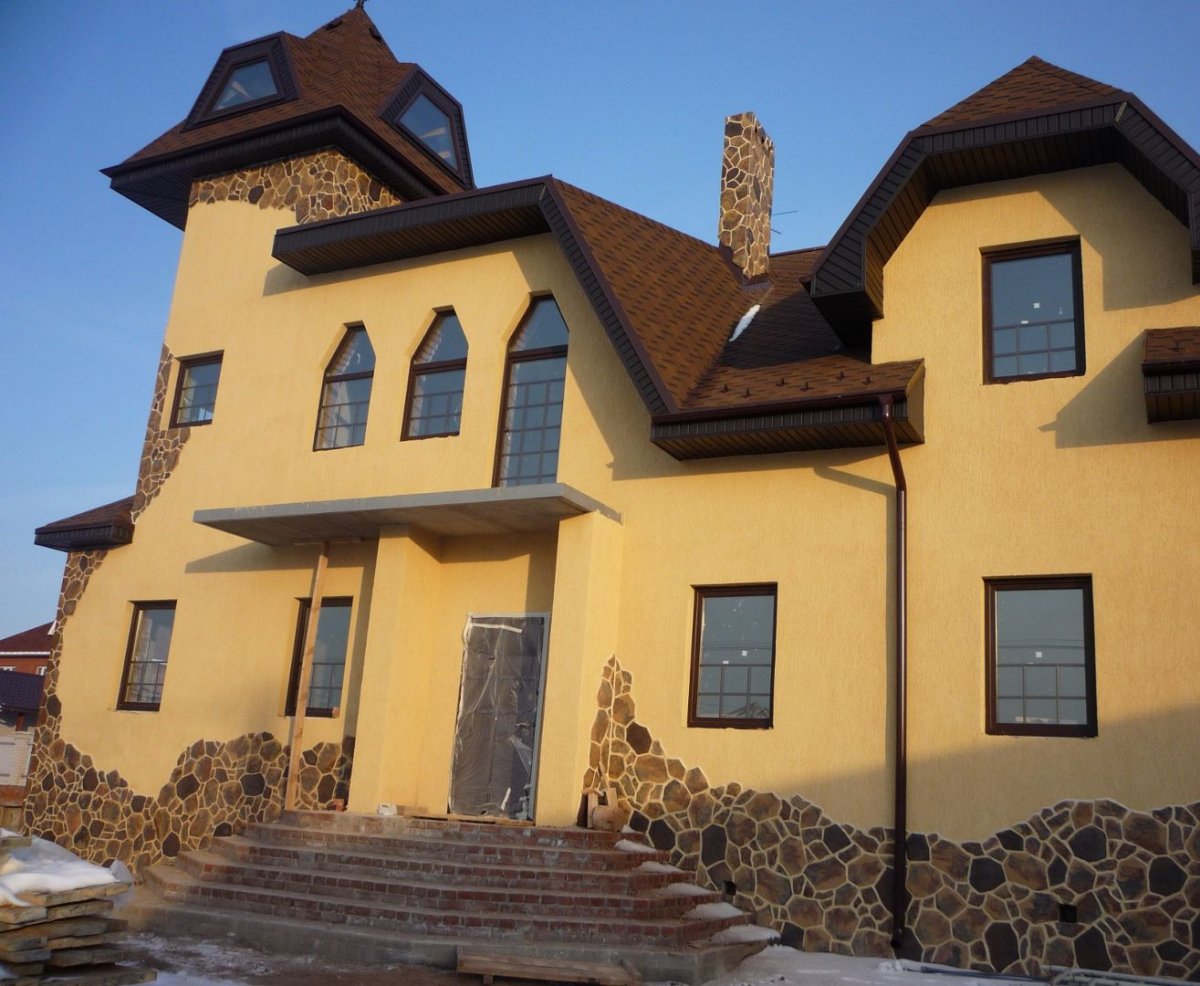 Оштукатуренный фасад