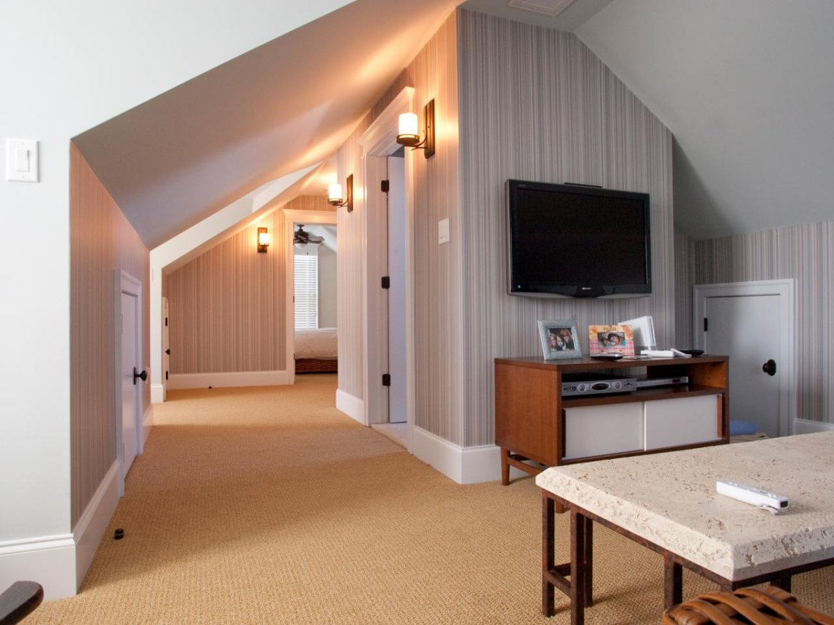 Освещение на мансардном этаже