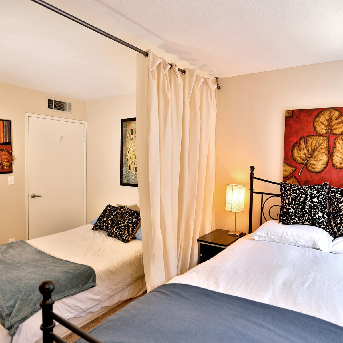 Зонирование спальни