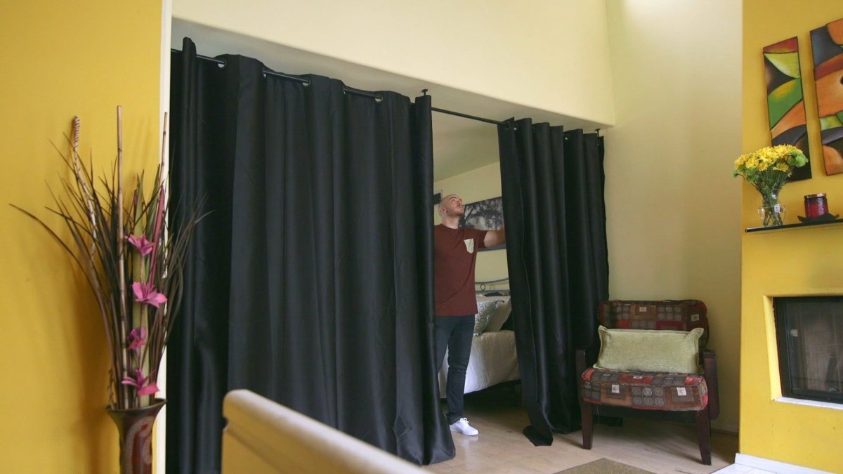 Зонирование шторами