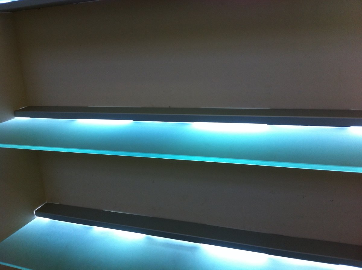 Полка-светильник just-50 900х200 мм 22w 6400 k