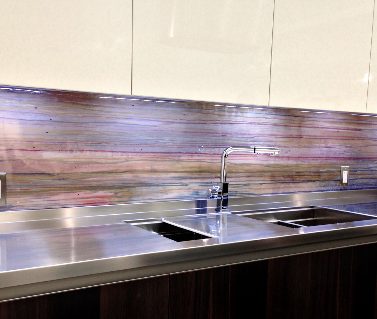 Кухонная стенка с плитой