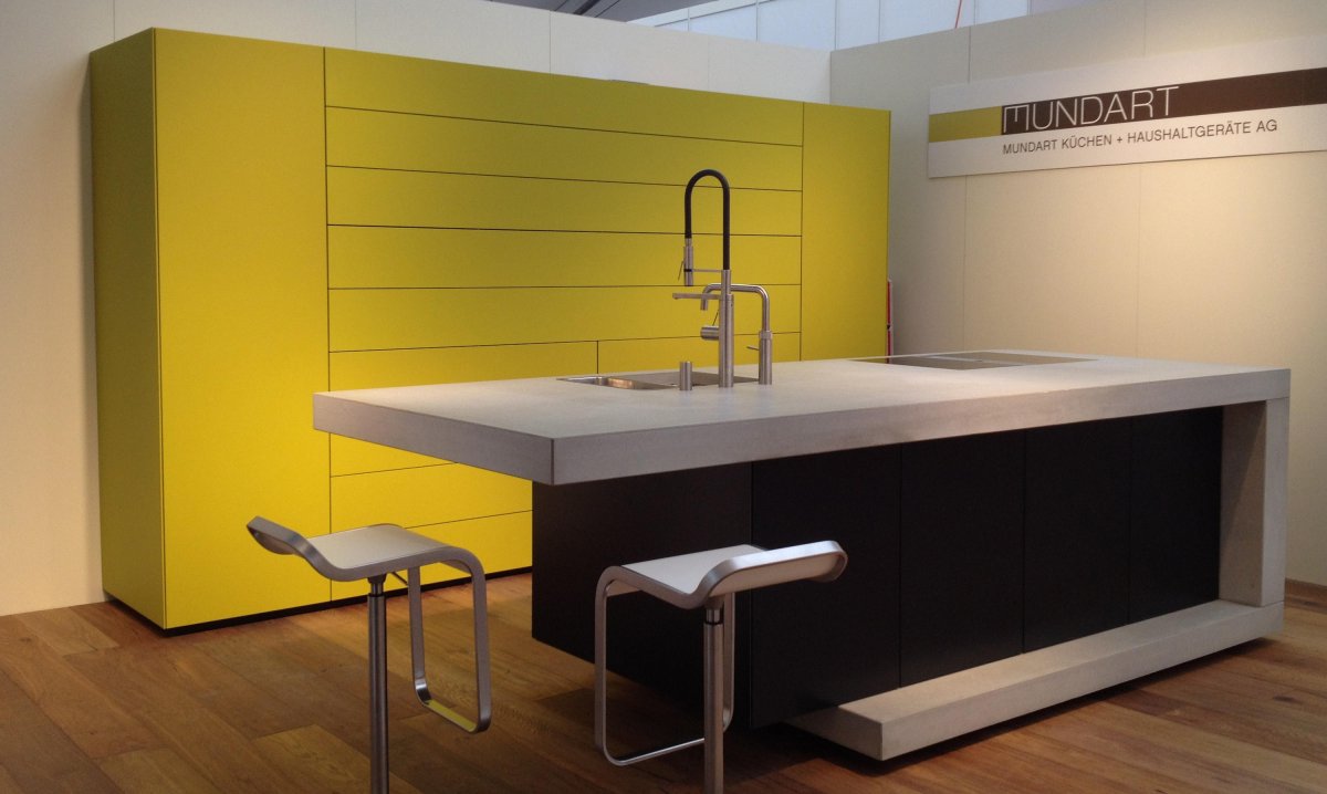 Летняя бетонная кухня