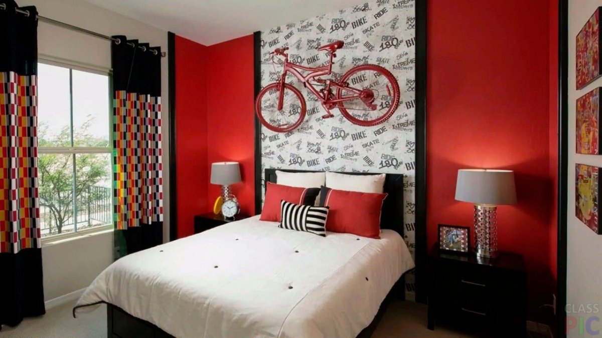 Красный натяжной потолок