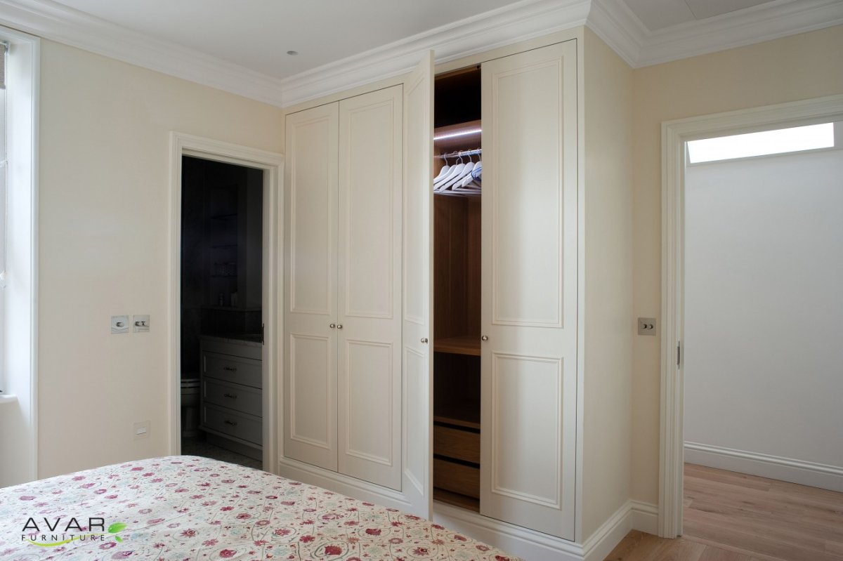 Встроенный шкаф из МДФ