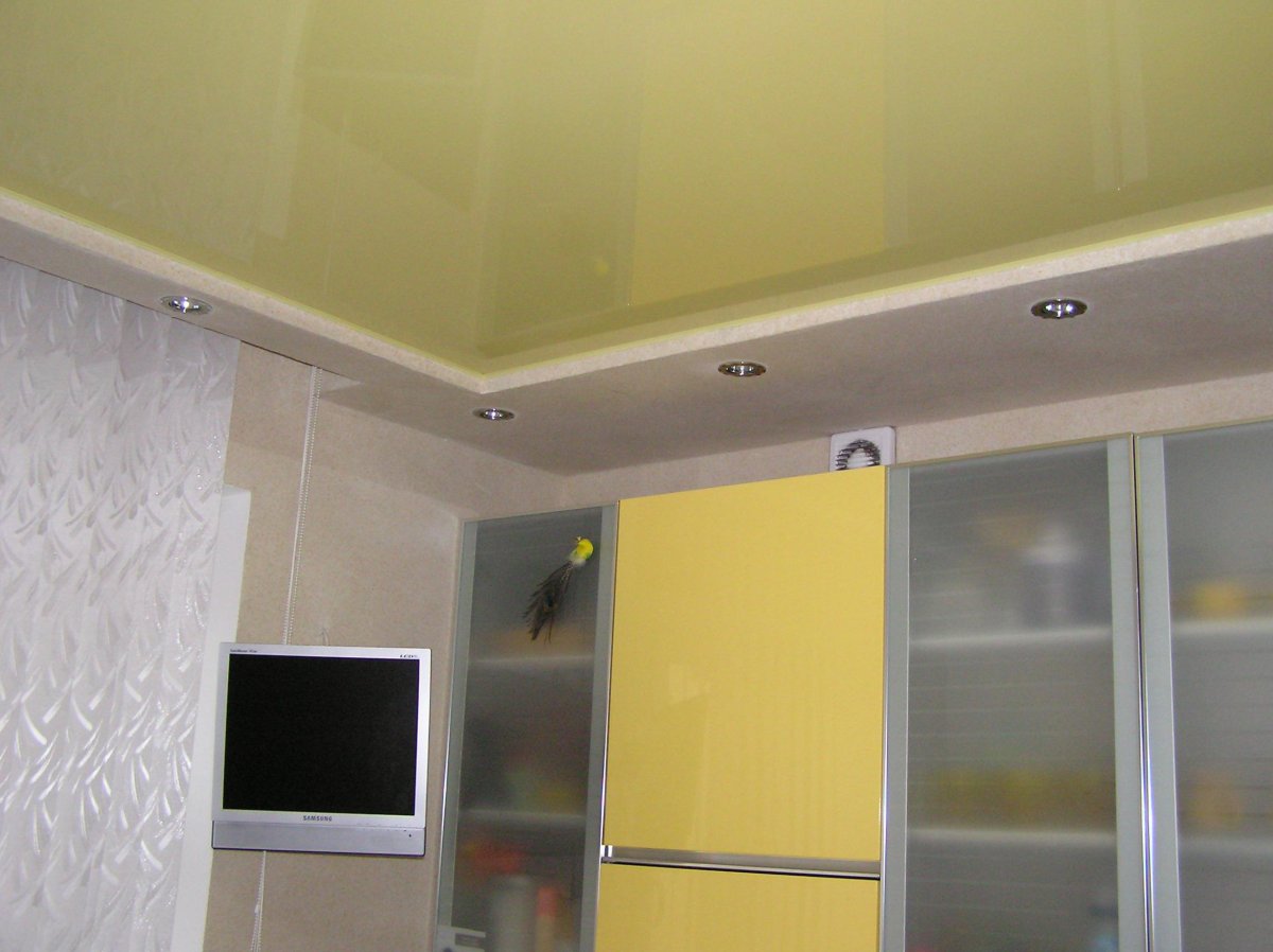 Потолки из гипсокартона с подсветкой для кухни