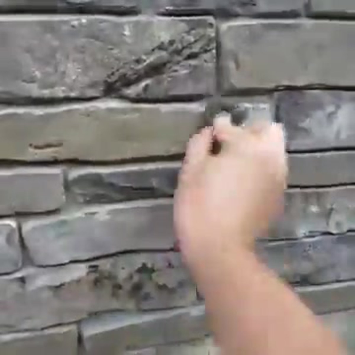 Кирпичный столб из шпаклевки