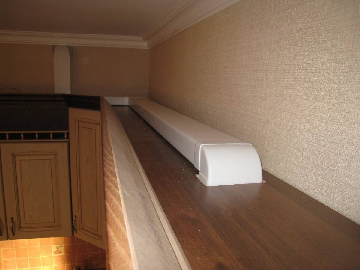 Пластиковый короб для вытяжки