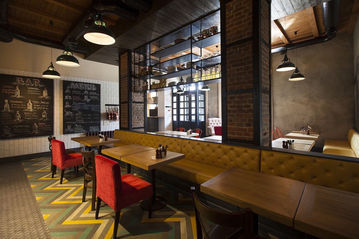 Интерьер пиццерии