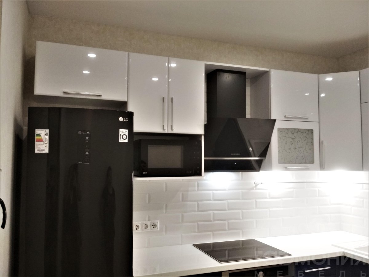 Черная кухня Fenix