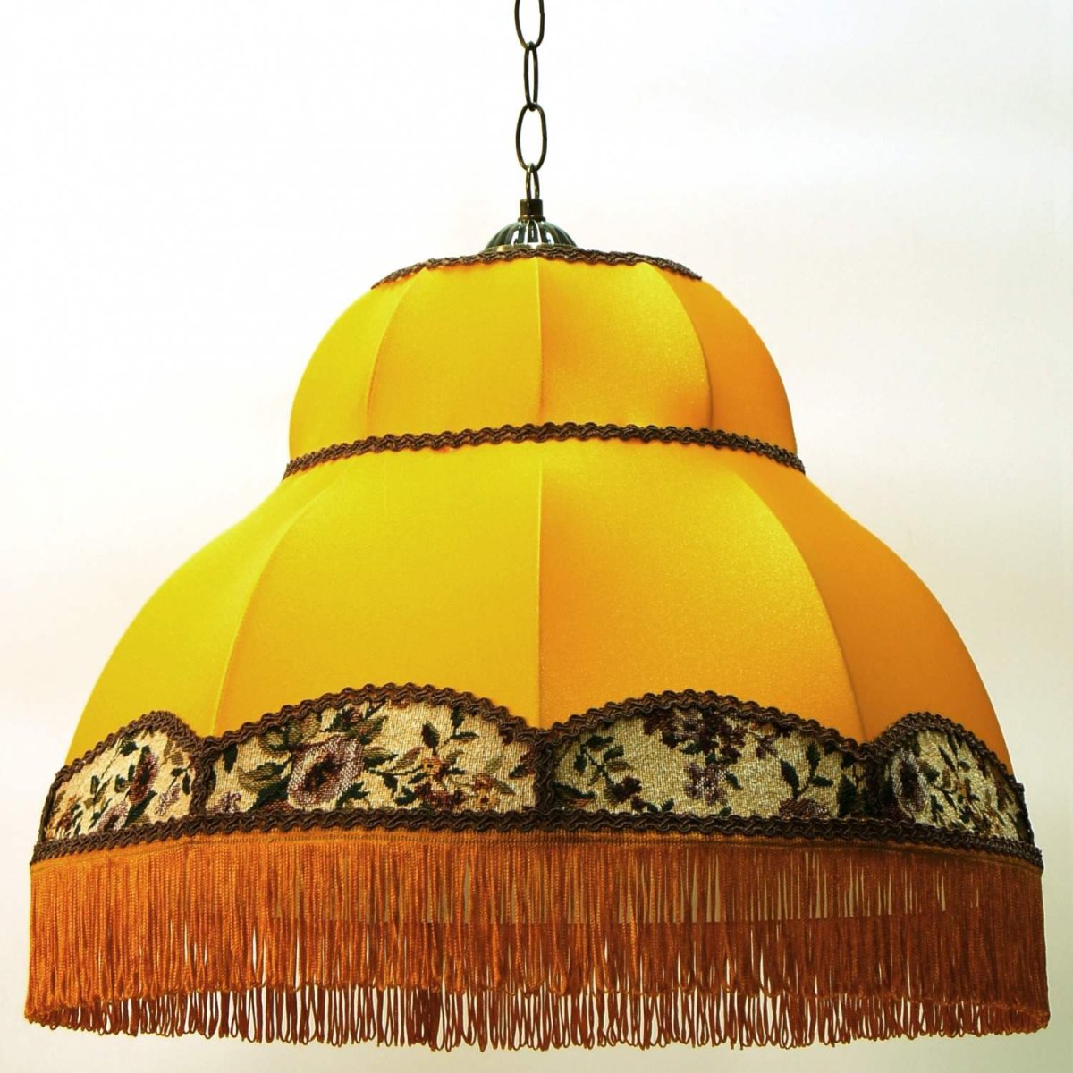 Люстра для маленькой кухни