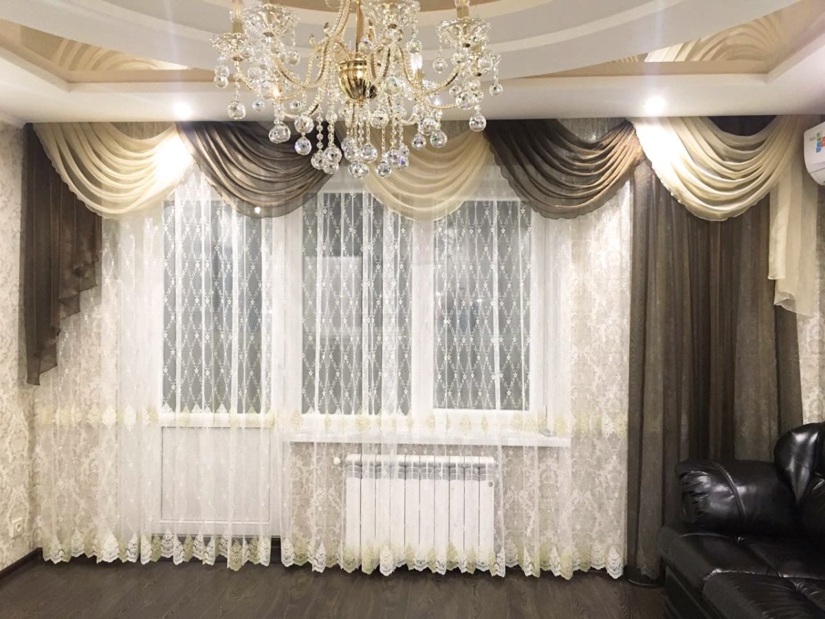 Тюль с ламбрекеном для зала без штор