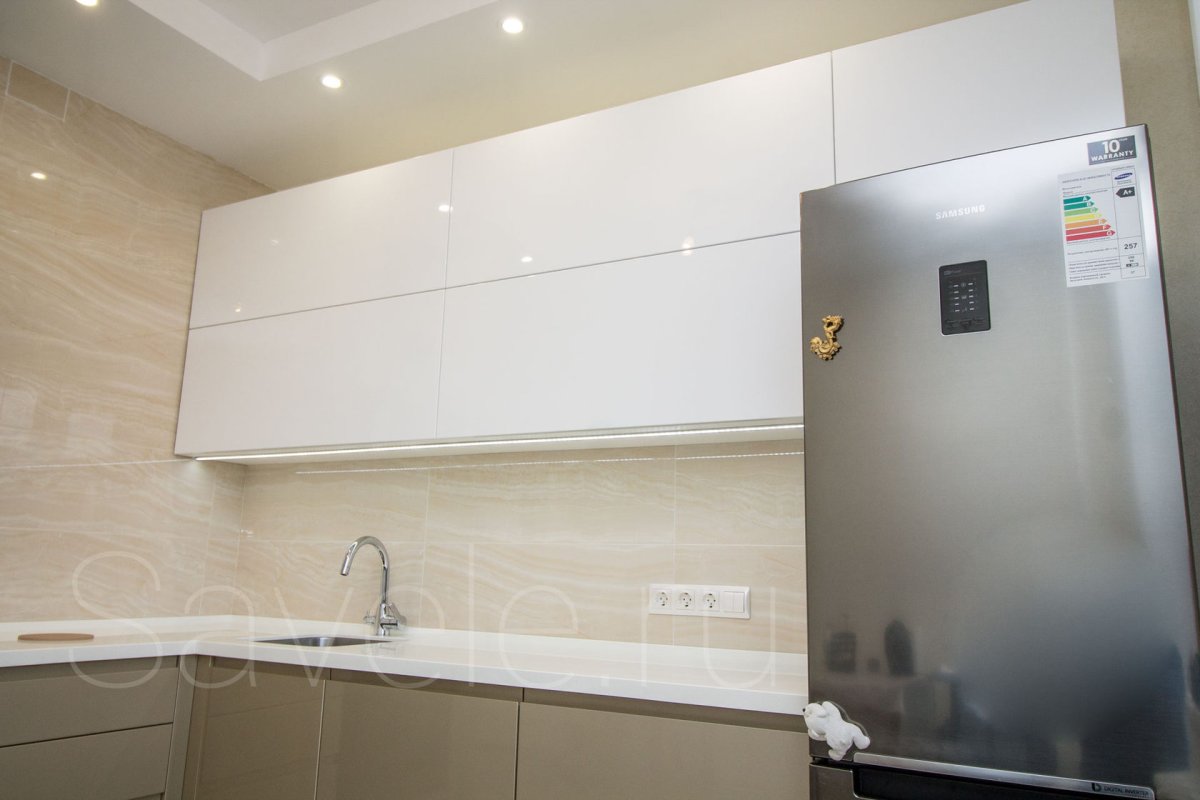 Фартук для кухни из керамогранита 60х1200