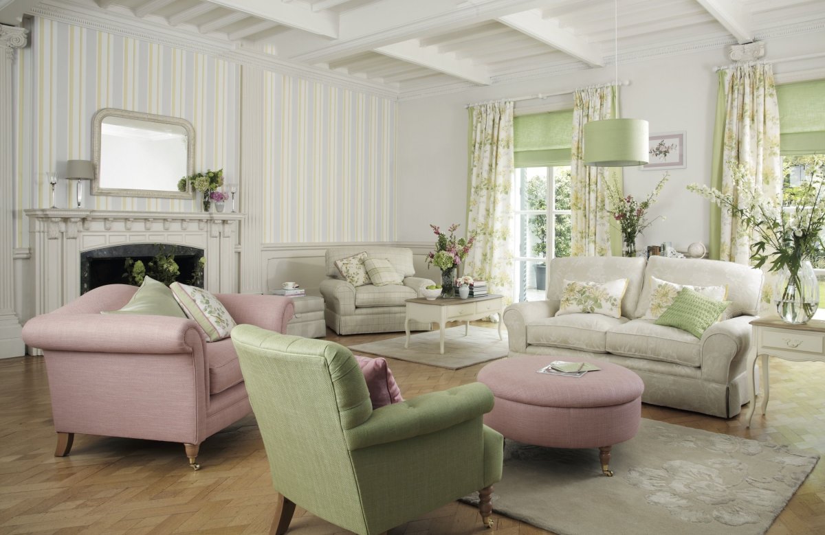 Розовая кухня в интерьере