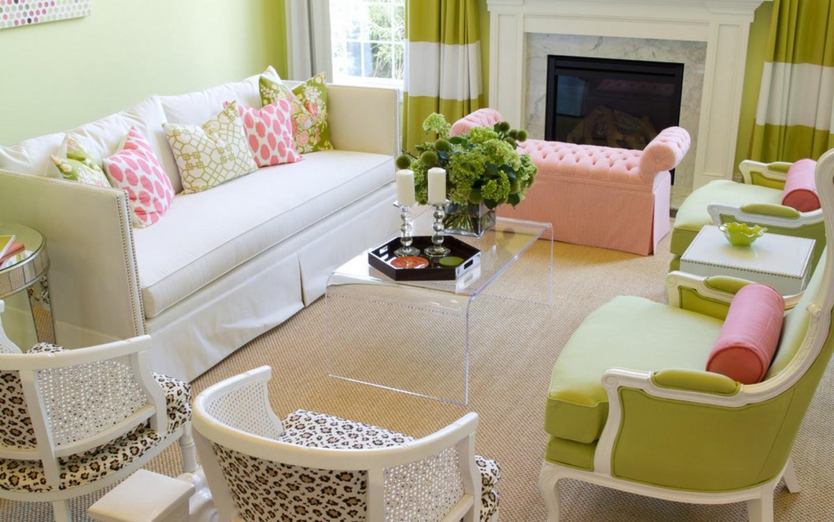 Спальня в зелено сиреневых тонах