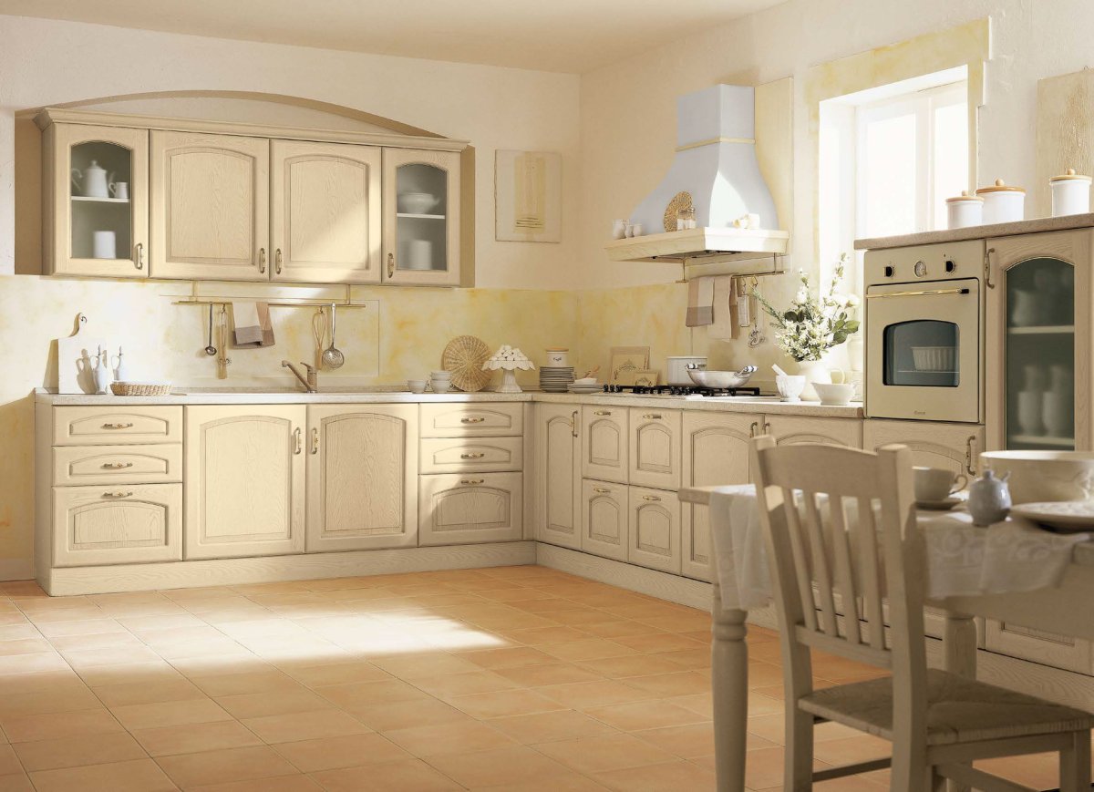 Кухня цвета слоновой кости
