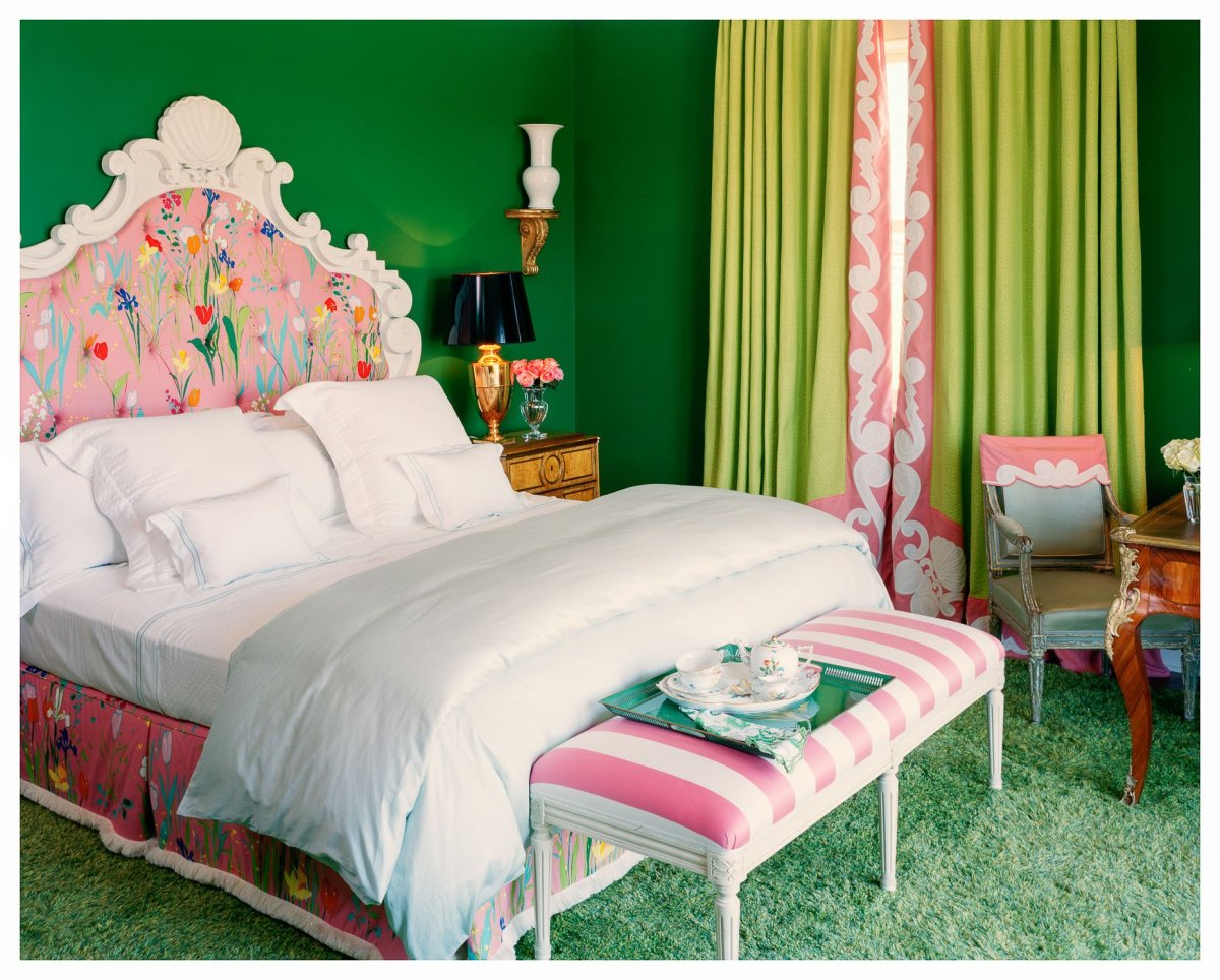 Розовый цвет в интерьере