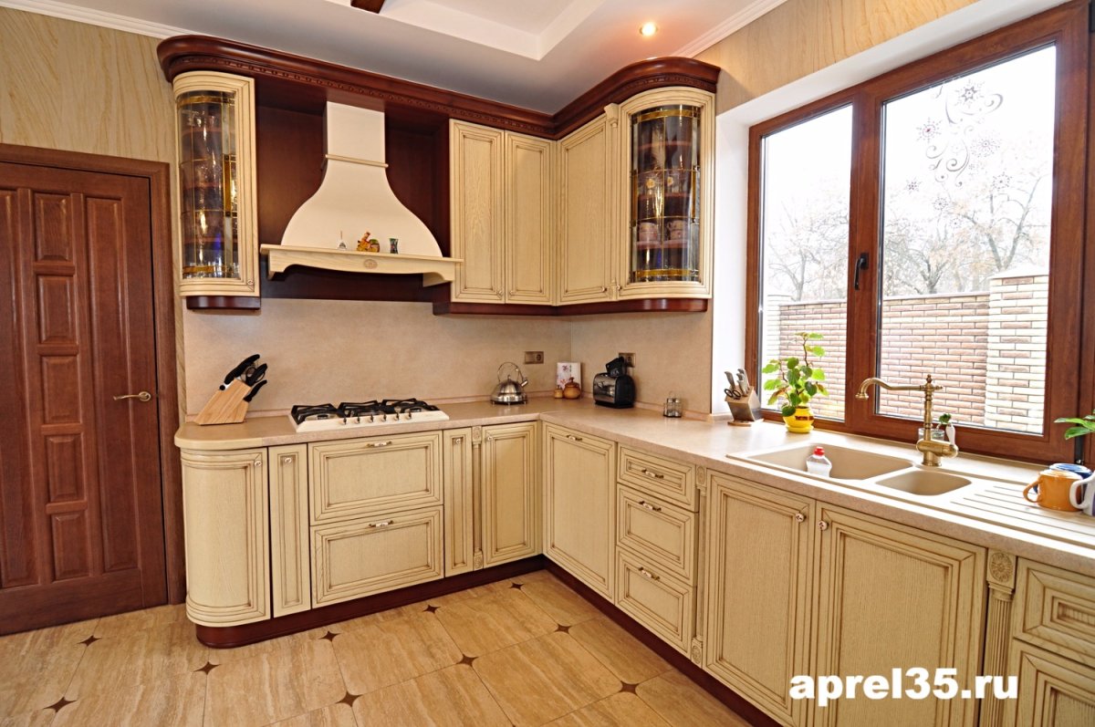 Кухонный гарнитур Лукреция Золотая