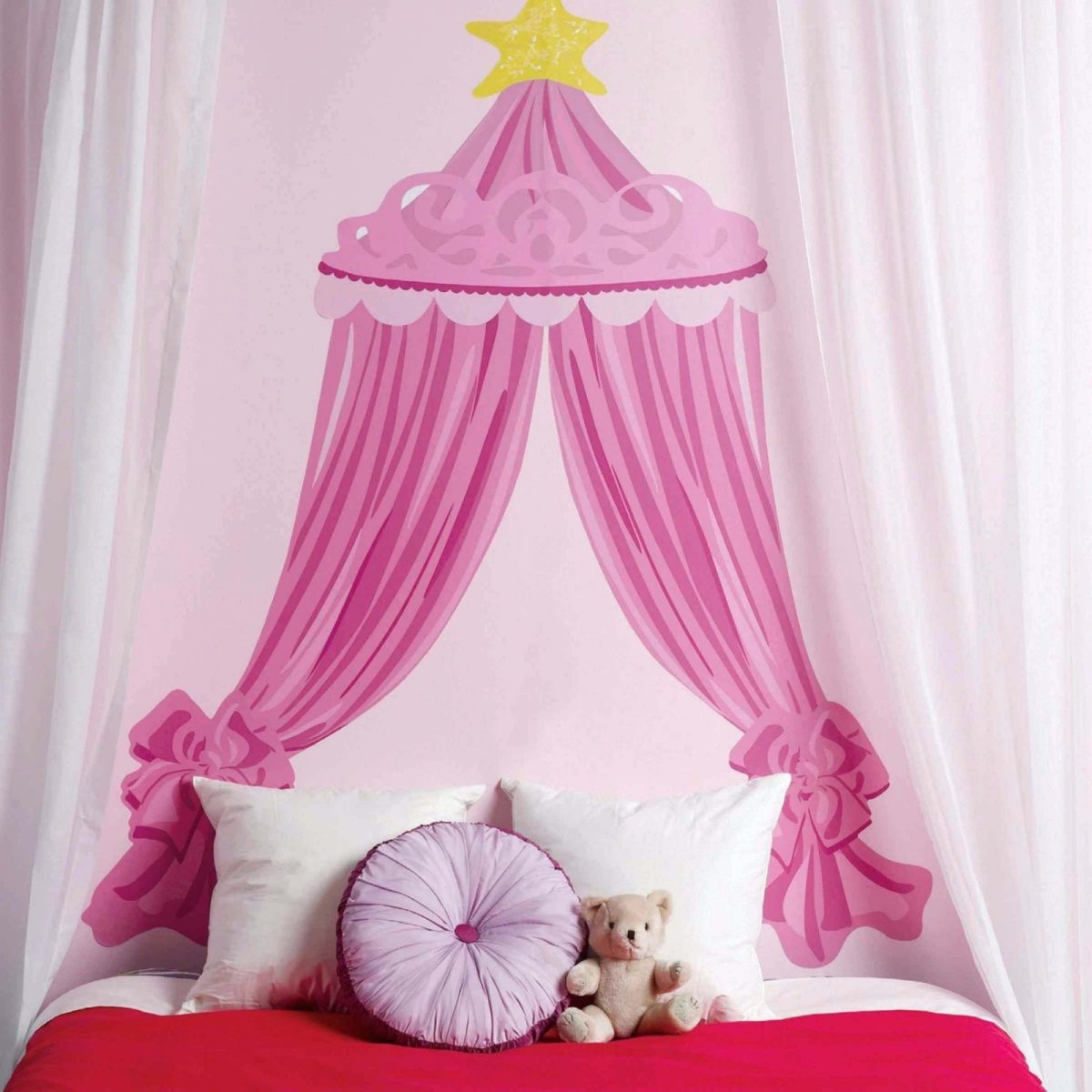 Круглый балдахин над кроватью детской