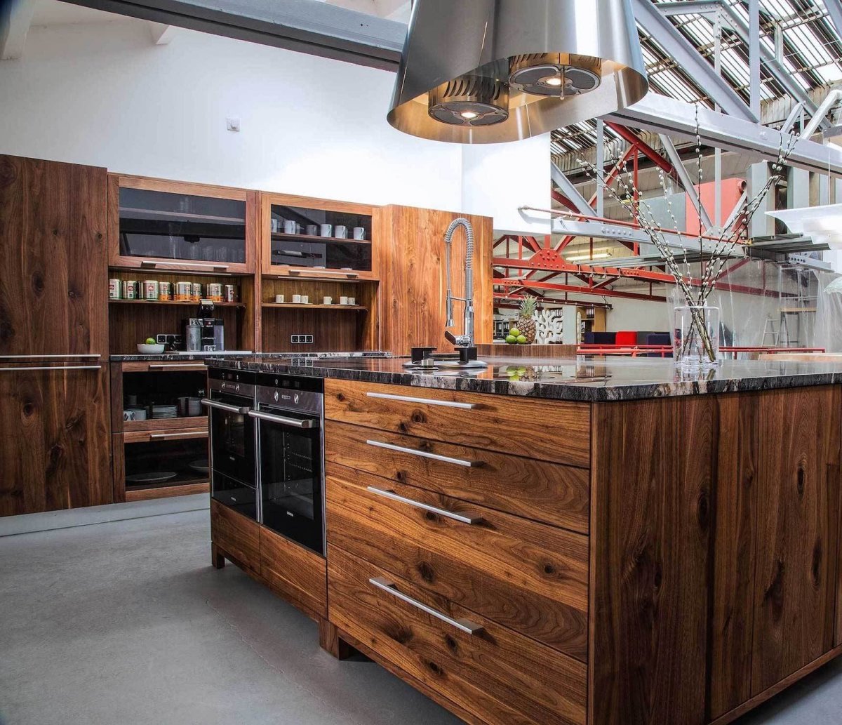 Металлическая кухня